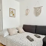 Modern Premium Apartment With Balcony